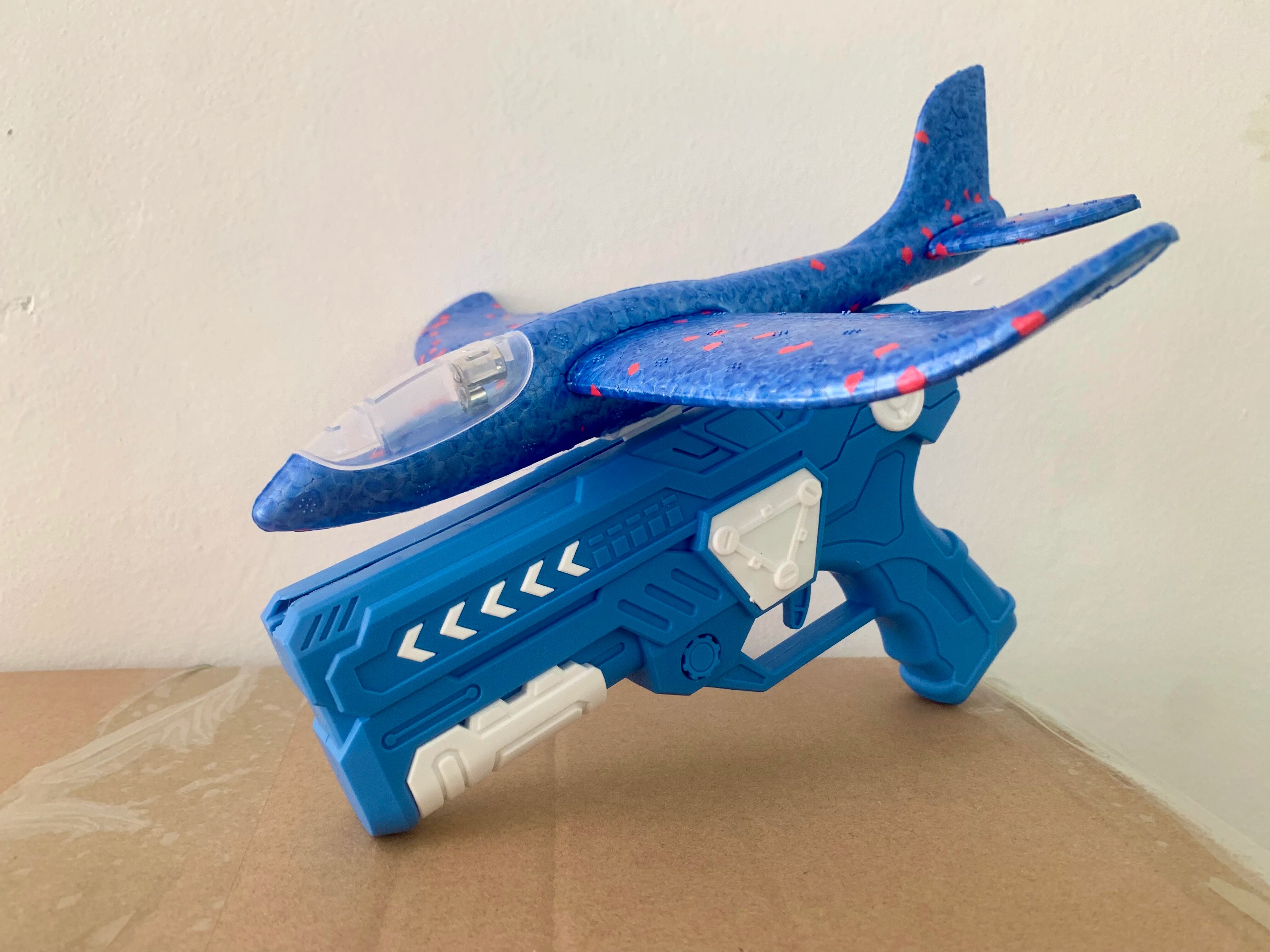 Glowing Foam Aircraft 10M Laun – обзор и цена Catapult Launcher Toy